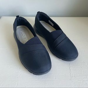 Lands’ End Comfort Step Navy Flats Women 8.5D